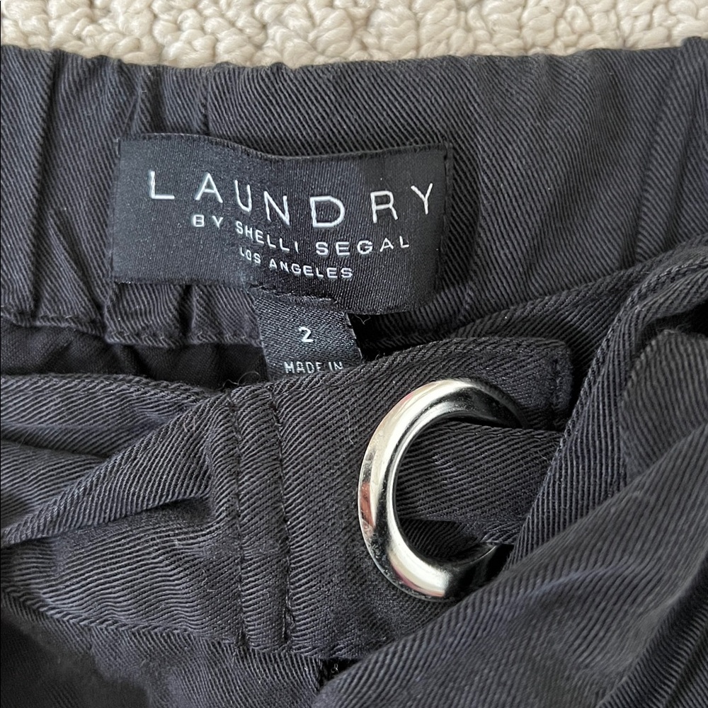 Laundry By Shelli Segal Women's Black Cargo Shorts - Picture 2 of 5
